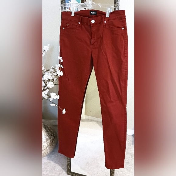 EUC Red HOT Hudson Jeans, Size 27 - Picture 6 of 11